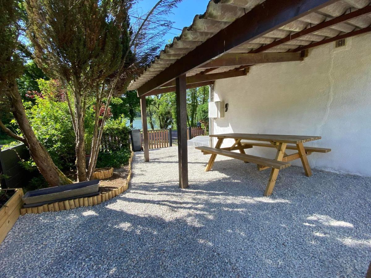Maison Bord De Lac De Charmes Bannes  Ngoại thất bức ảnh